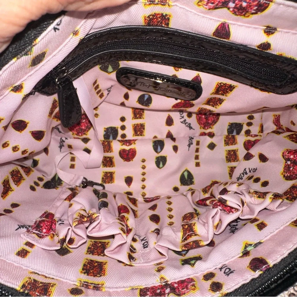 Betsey Johnson sequined quilted heart bag - Picture 7 of 8